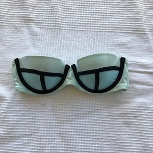 Victoria's Secret bikini top 32C